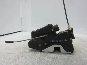 Foto de CERRADURA PUERTA TRASERA IZQUIERDA BMW SERIE 3 BERLINA (E46) 2.0 16V Diesel CAT (136 CV / 100 KW) foto 3