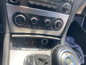 Foto de CENICERO MERCEDES-BENZ CLK (BM 209) CABRIO 1.8 CAT (163 CV / 120 KW) referencia A2098100030