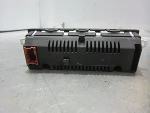 Foto de PANTALLA MULTIFUNCION CITROEN C3 1.4 (73 CV / 54 KW) referencia 5555502902 foto 4