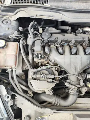 Foto de MOTOR COMPLETO VOLVO V50 FAMILIAR 2.0 Diesel CAT (136 CV / 100 KW) referencia D4204T