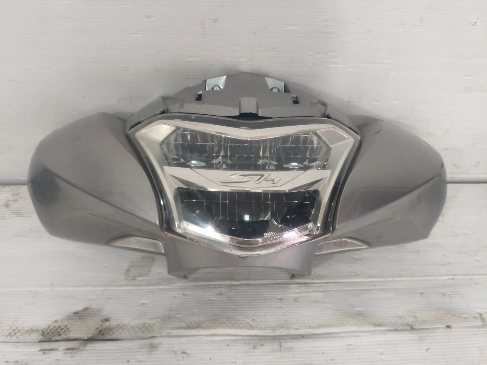 Foto de FARO DELANTERO HONDA SH 125I 125 cm3 - 9 kW (12 CV / 9 KW)