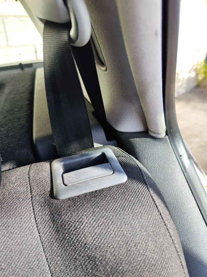 Foto de CINTURON SEGURIDAD TRASERO IZQUIERDO VOLKSWAGEN GOLF IV BERLINA (1J1)(10.1997) 2.0 (116 CV / 85 KW)
