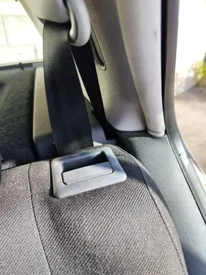 Foto de CINTURON SEGURIDAD TRASERO IZQUIERDO VOLKSWAGEN GOLF IV BERLINA (1J1)(10.1997) 2.0  (116 CV / 85 KW)