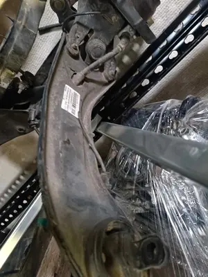 Foto de BRAZO SUSPENSION INFERIOR TRASERO DERECHO KIA SPORTAGE (SL) referencia 552802S850