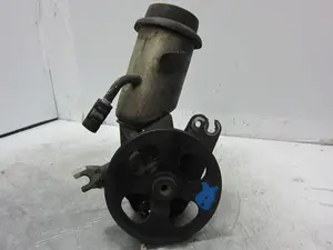Foto de BOMBA DIRECCION TOYOTA YARIS (NCP1/NLP1/SCP1) referencia TOYODA
