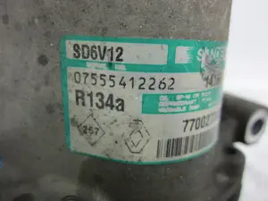 Foto de COMPRESOR AIRE ACONDICIONADO RENAULT CLIO II FASE II (B/CB0) 1.5 dCi Diesel (65 CV / 48 KW) referencia 6V12SD foto 8