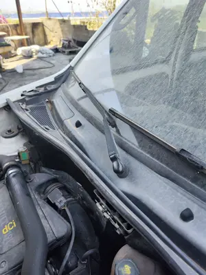 Foto de BRAZO LIMPIA DELANTERO DERECHO RENAULT KANGOO I (F/KC0) 1.9 dCi Diesel CAT (84 CV / 62 KW) referencia 7701054974