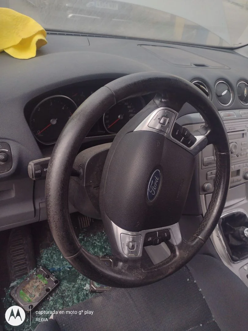 Foto de VOLANTE FORD S-MAX (CA1) 2.0 TDCi CAT (140 CV / 103 KW)