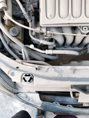 Foto de TUBOS AIRE ACONDICIONADO MAZDA 3 BERLINA (BK) 1.6 16V CAT (105 CV / 77 KW)