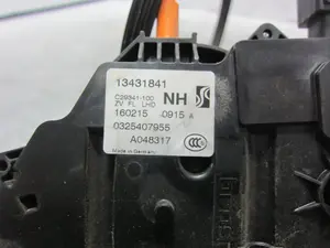 Foto de CERRADURA PUERTA DELANTERA IZQUIERDA OPEL CORSA E 1.2 (69 CV / 51 KW) referencia 0325407955 foto 5