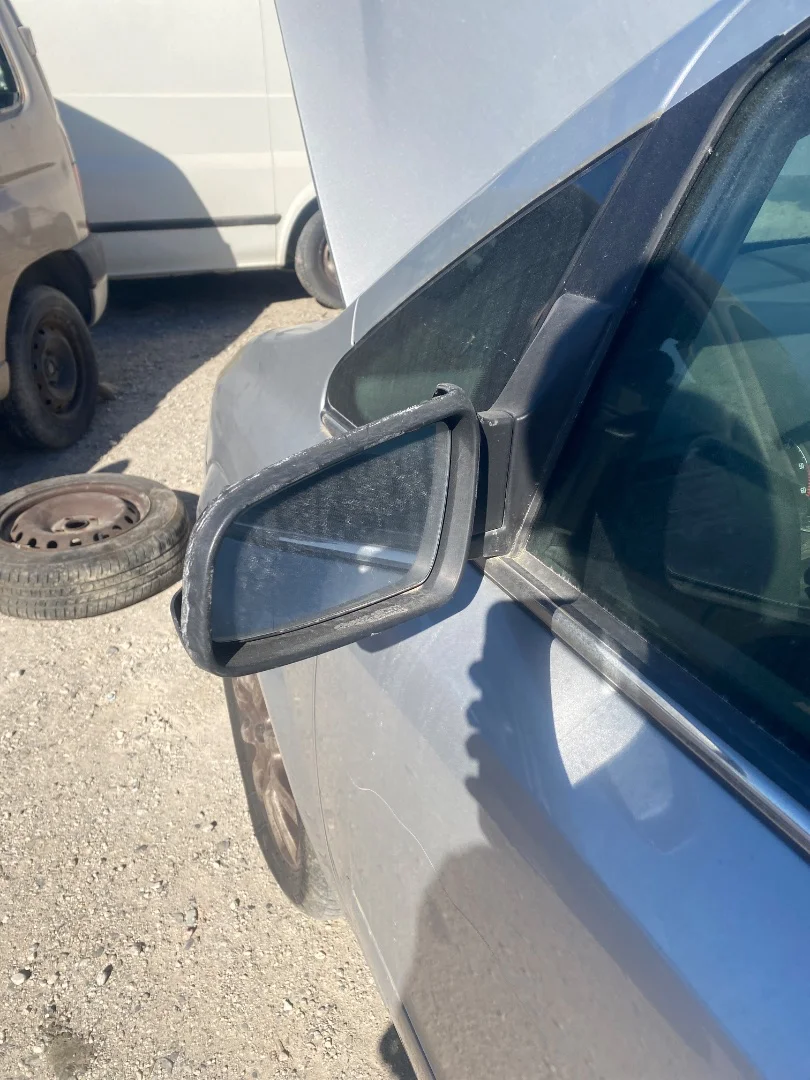Foto de RETROVISOR IZQUIERDO OPEL ZAFIRA B 1.9 CDTI (120 CV / 88 KW)