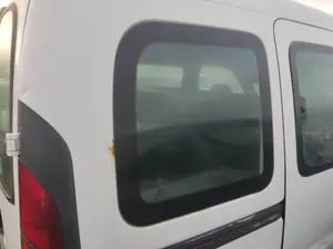 Foto de LUNA CUSTODIA TRASERA DERECHA RENAULT KANGOO I (F/KC0) 1.2  (58 CV / 43 KW)