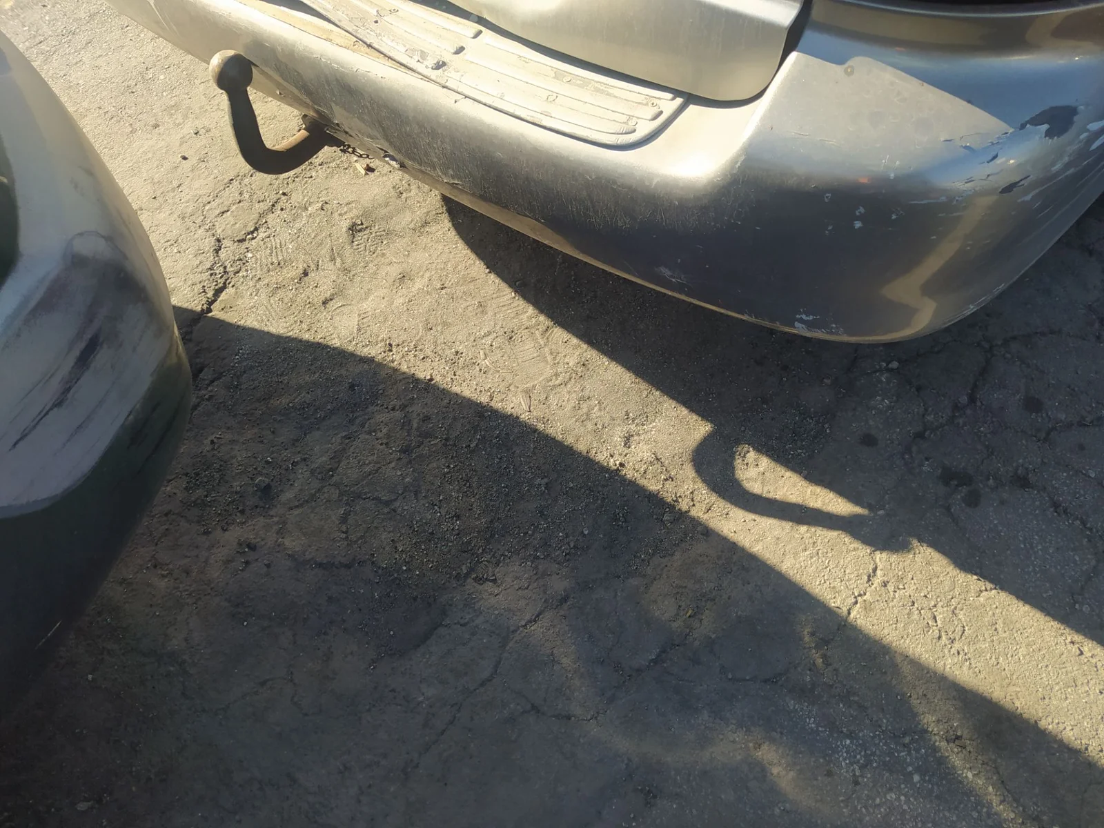 Foto de PARAGOLPES TRASERO KIA CARNIVAL II (FL) 2.9 CRDi CAT (144 CV / 106 KW)