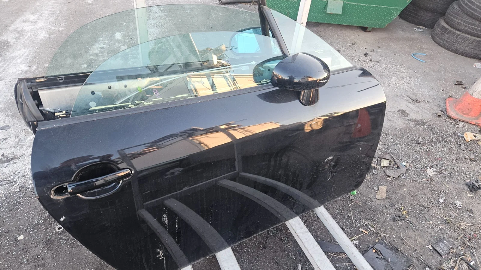 Foto de PUERTA DELANTERA DERECHA AUDI TT COUPE/ROADSTER (8N3/8N9) 1.8 20V Turbo (180 CV / 132 KW)