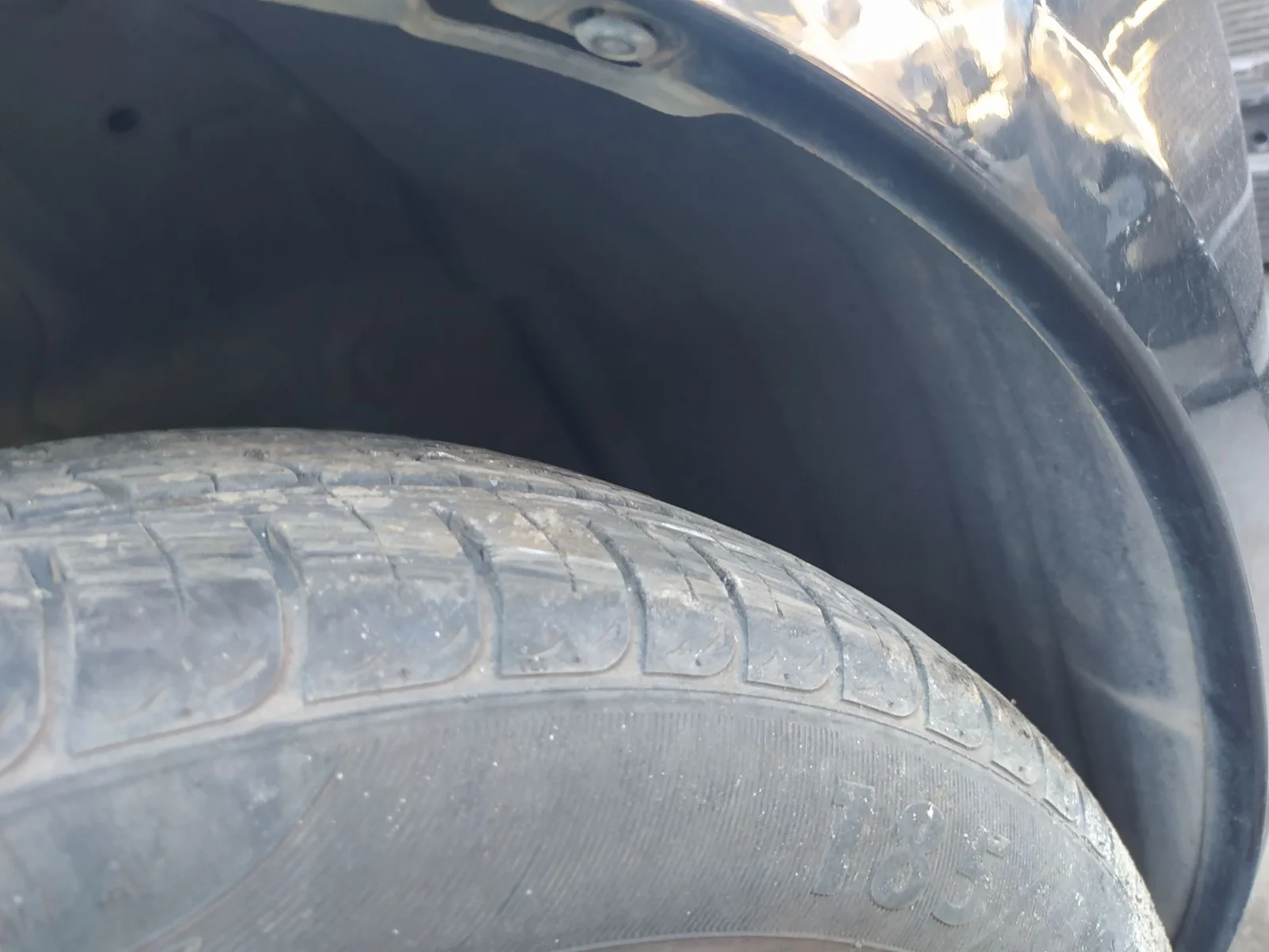 Foto de PASO RUEDA DELANTERO DERECHO TOYOTA YARIS (KSP9/SCP9/NLP9) 1.4 Turbodiesel CAT (90 CV / 66 KW)