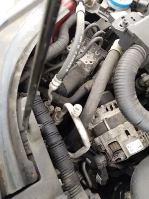 Foto de TUBOS AIRE ACONDICIONADO MAZDA 6 BERLINA (GJ) 2.2 Turbodiesel CAT (175 CV / 129 KW)