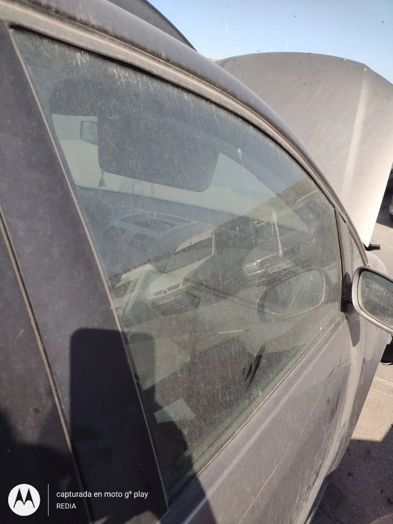 Foto de LUNA DELANTERA DERECHA VOLKSWAGEN TOURAN (1T2) 1.9 TDI (105 CV / 77 KW) referencia 1T0845202D