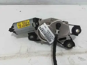 Foto de MOTOR LIMPIA TRASERO SEAT LEON (1P1) 2.0 TDI (140 CV / 103 KW) referencia 5P0955711C