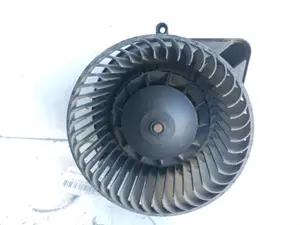 Foto de MOTOR CALEFACCION AUDI A4 AVANT (8E) 2.0 16V TDI (170 CV / 125 KW) referencia E1820021E foto 4