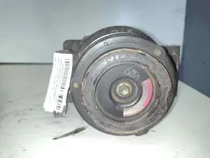 Foto de COMPRESOR AIRE ACONDICIONADO BMW SERIE 5 BERLINA (E39) referencia 8362414 foto 4