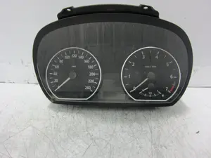 Foto de CUADRO INSTRUMENTOS BMW SERIE 1 BERLINA (E81/E87) 1.6 16V CAT (116 CV / 85 KW) referencia 1041568