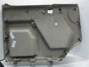 Foto de GUARNECIDO PUERTA DELANTERA DERECHA VOLKSWAGEN LT FURGÓN/COMBI 2.5 TDI (102 CV / 75 KW) referencia 200667012A foto 4