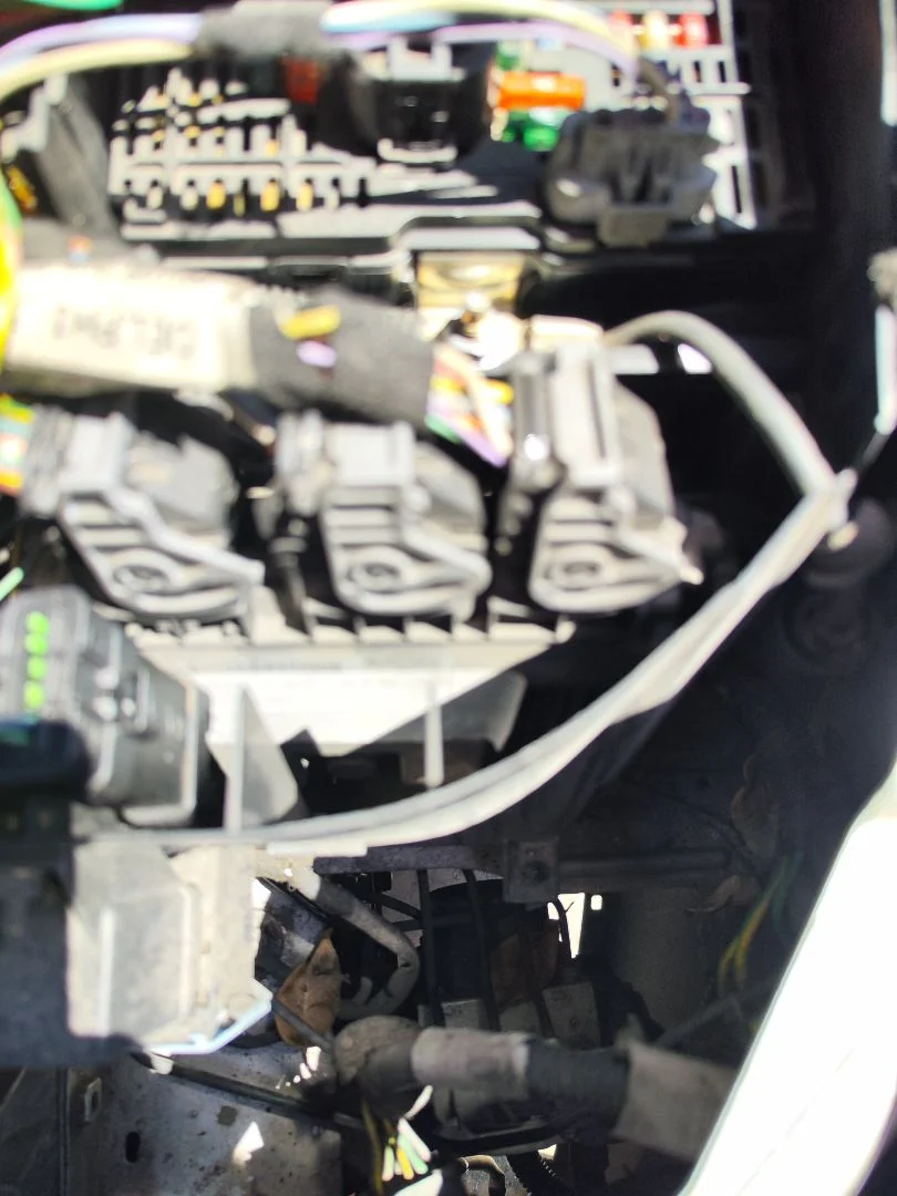 Foto de CENTRALITA MOTOR UCE CITROEN C4 BERLINA 1.6 16V HDi (90 CV / 66 KW) referencia 1940JJ