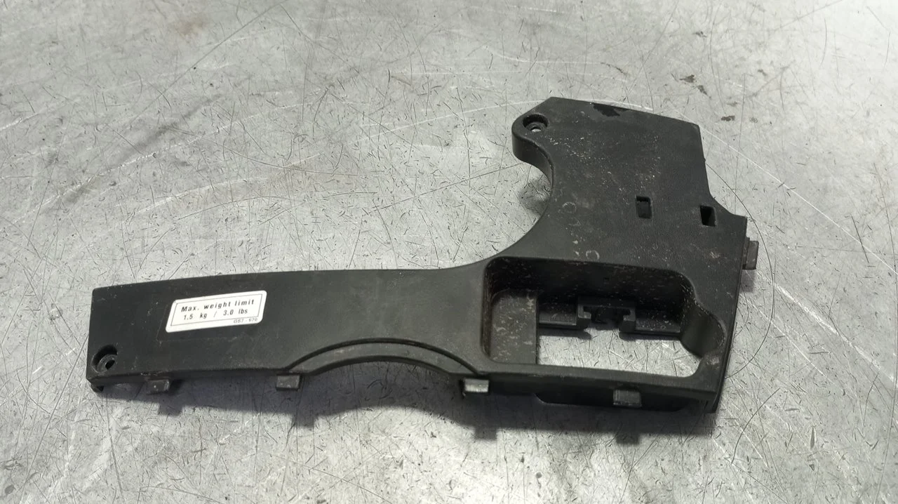 Foto de MOLDURA HONDA SH 150 150 cm3 - 11 kW (15 CV / 11 KW) referencia 81133-KTF-6400