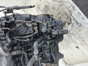 Foto de MOTOR COMPLETO PEUGEOT 206 1.4 HDi (68 CV / 50 KW) referencia 8HX foto 4