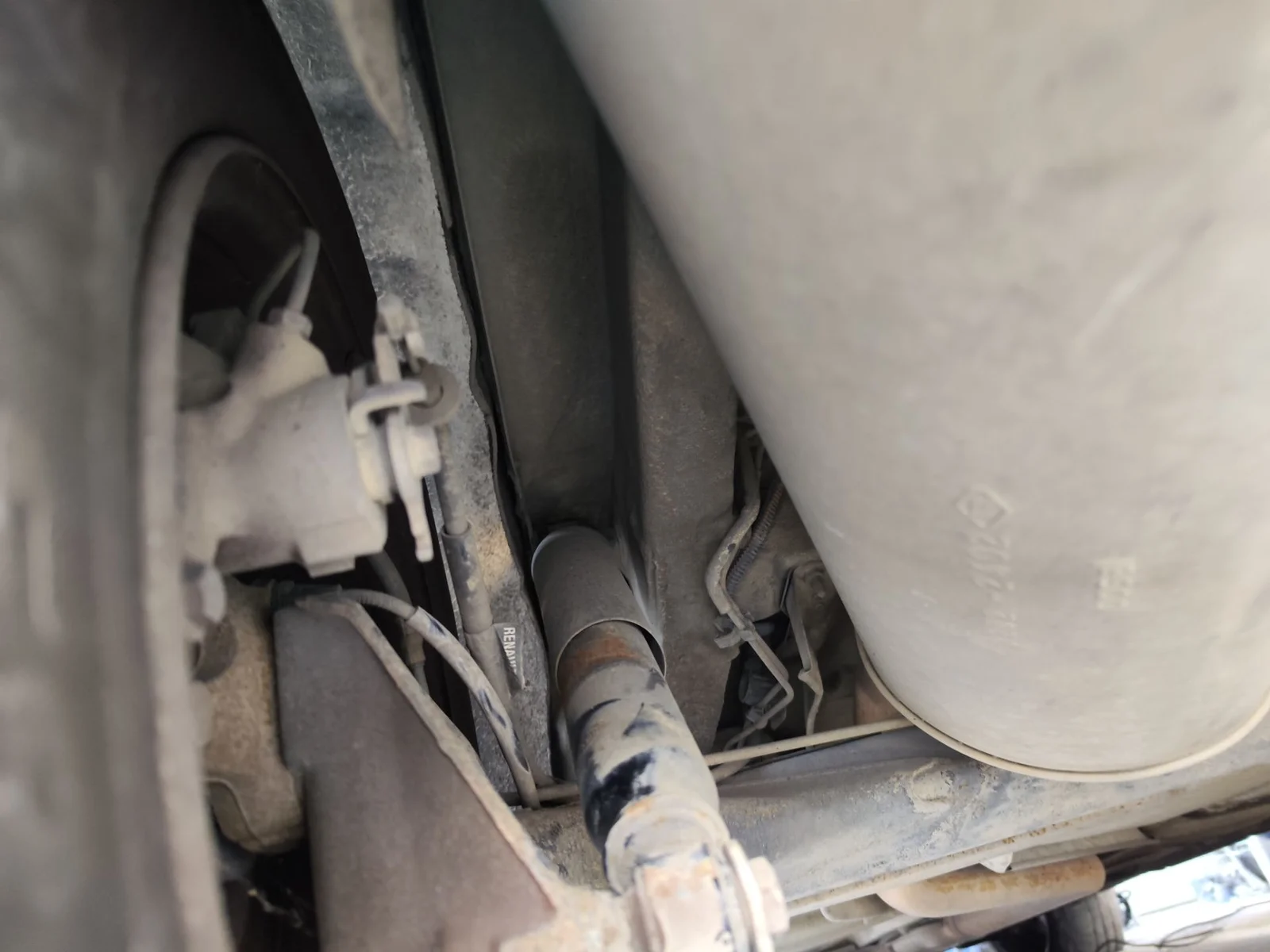 Foto de AMORTIGUADOR TRASERO IZQUIERDO RENAULT SCENIC I (JA...) 1.9 dCi Diesel CAT (102 CV / 75 KW) referencia 7701479086