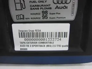 Foto de TAPA EXTERIOR COMBUSTIBLE AUDI RS 3 SPORTBACK (8VA) 2.5 20V TFSI (367 CV / 270 KW) referencia 806906 foto 3