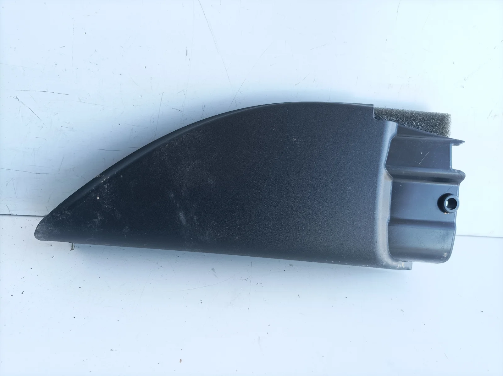 Foto de MOLDURA VOLKSWAGEN POLO V (6R1) referencia 6R0837973G
