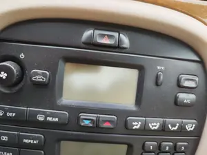 Foto de MANDO CALEFACCION / AIRE ACONDICIONADO JAGUAR X-TYPE 2.1 V6 24V CAT (156 CV / 115 KW)