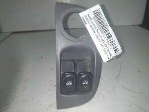 Foto de MANDO ELEVALUNAS DELANTERO IZQUIERDO RENAULT MEGANE I FASE 2 COUPE (DA...) 1.9 dCi Diesel CAT (102 CV / 75 KW) referencia 429998K
