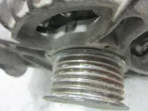 Foto de ALTERNADOR FORD FOCUS BERLINA (CEW) referencia 1022118356 foto 3