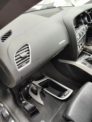 Foto de SALPICADERO AUDI A5 COUPE (8T) 1.8 16V TFSI (170 CV / 125 KW) referencia 8T1857003D FKZ foto 2