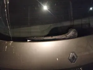 Foto de BRAZO LIMPIA TRASERO RENAULT SCENIC II (JM)