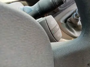 Foto de MANDO MULTIFUNCION NISSAN NV400 FURGON (X62) 2.3 dCi Diesel CAT (125 CV / 92 KW)
