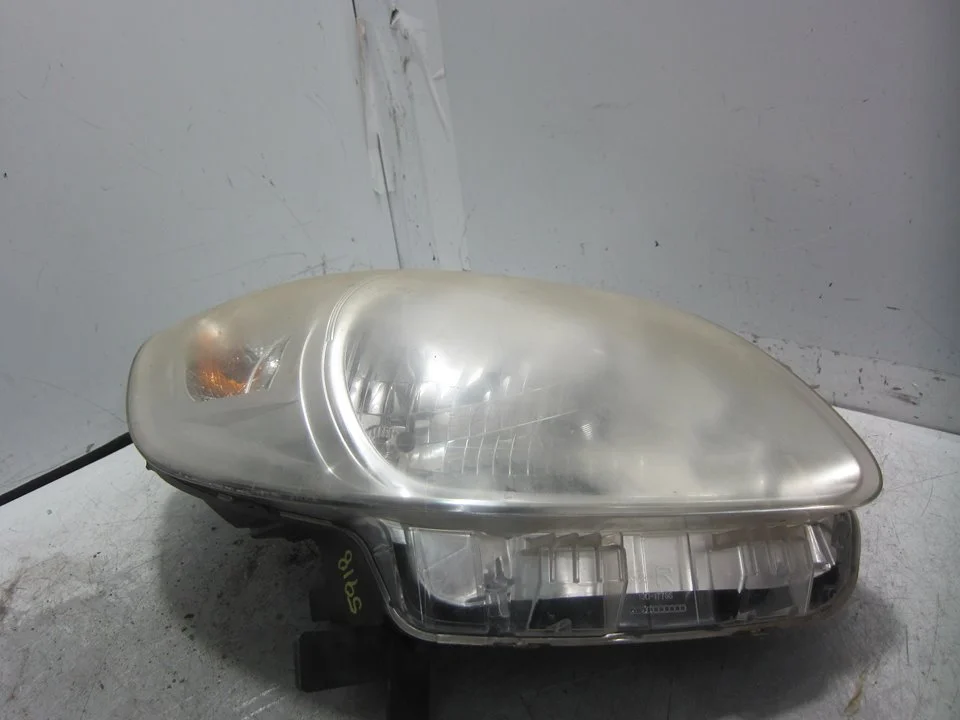 Foto de FARO DERECHO RENAULT KANGOO II (F/KW0) 1.5 dCi Diesel FAP (90 CV / 66 KW) referencia 260102647R