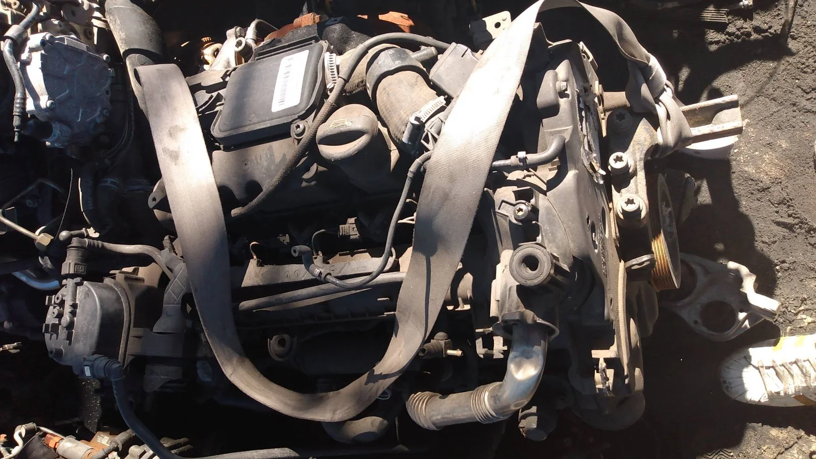 Foto de MOTOR COMPLETO PEUGEOT 206 referencia 8HX
