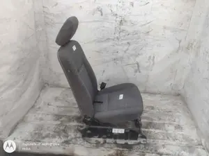 Foto de ASIENTO DELANTERO DERECHO MITSUBISHI MONTERO (V20/V40) 2.8 Turbodiesel (125 CV / 92 KW) foto 7