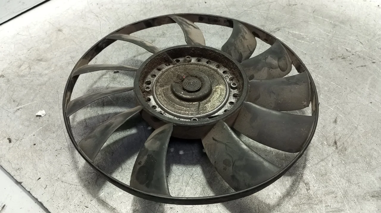 Foto de MAZA EMBRAGUE VISCOSO AUDI A4 BERLINA (B5) 1.8 20V (125 CV / 92 KW) referencia 058121350
