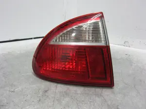 Foto de PILOTO TRASERO IZQUIERDO SEAT LEON (1M1) 1.8 20V (125 CV / 92 KW) referencia 1M6945257