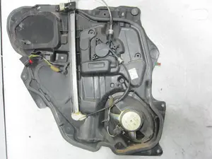 Foto de ELEVALUNAS TRASERO DERECHO MAZDA 3 BERLINA (BK) 1.6 CD Diesel CAT (109 CV / 80 KW) referencia BP4K7297X foto 2