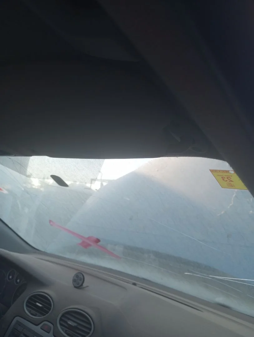 Foto de PARASOL DERECHO FORD FOCUS BERLINA (CAP) 1.6 TDCi CAT (109 CV / 80 KW)