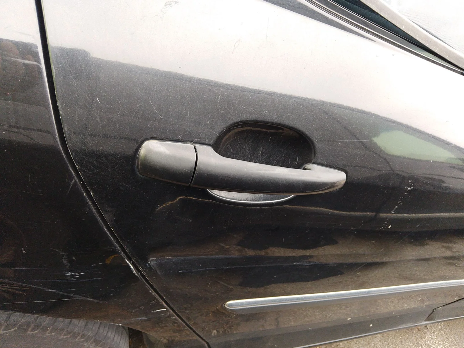Foto de MANETA EXTERIOR TRASERA DERECHA PEUGEOT 407 2.0 16V HDi FAP CAT (RHR / DW10BTED4) (136 CV / 100 KW)