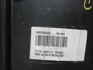 Foto de GUARNECIDO PUERTA DELANTERA IZQUIERDA CITROEN GRAND C4 PICASSO 1.6 16V (120 CV / 88 KW) referencia 96858380ZD foto 2