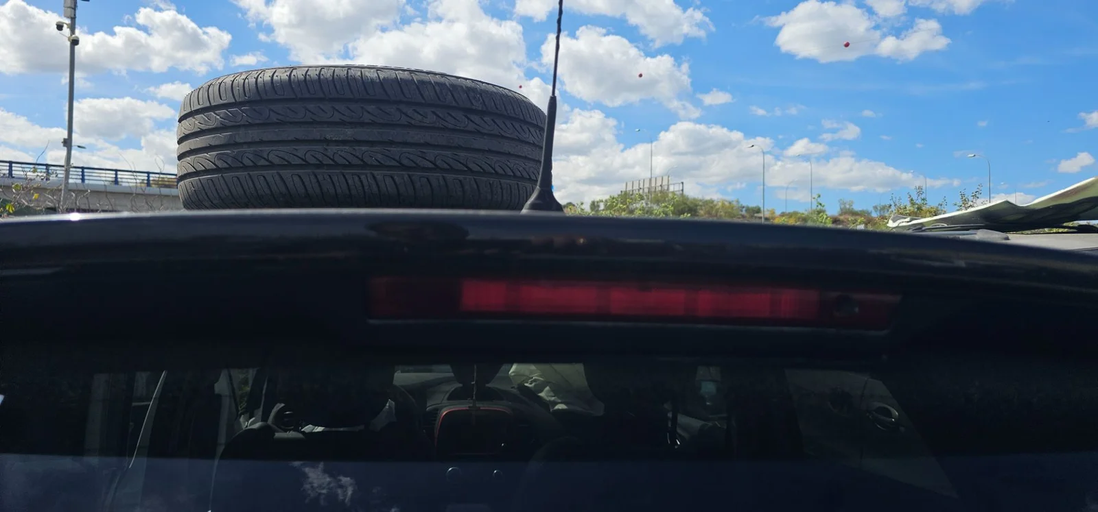 Foto de LUZ CENTRAL DE FRENO RENAULT CAPTUR I 1.5 dCi Diesel FAP (110 CV / 81 KW)