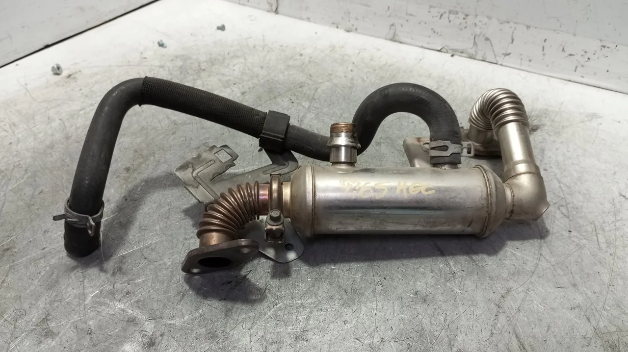 Foto de ENFRIADOR GASES MOTOR FORD MONDEO BERLINA (CA2) 1.8 TDCi CAT (125 CV / 92 KW) referencia 4M5Q9F464BC