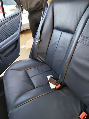 Foto de ASIENTOS TRASERO DERECHO MERCEDES-BENZ CLASE E (BM 210) BERLINA 3.0 Turbodiesel CAT (177 CV / 130 KW)